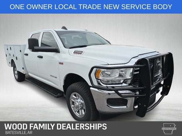 2022 RAM 2500 Tradesman Crew Cab 4x4 8' Box in Bright White Clearcoat — front three-quarter view